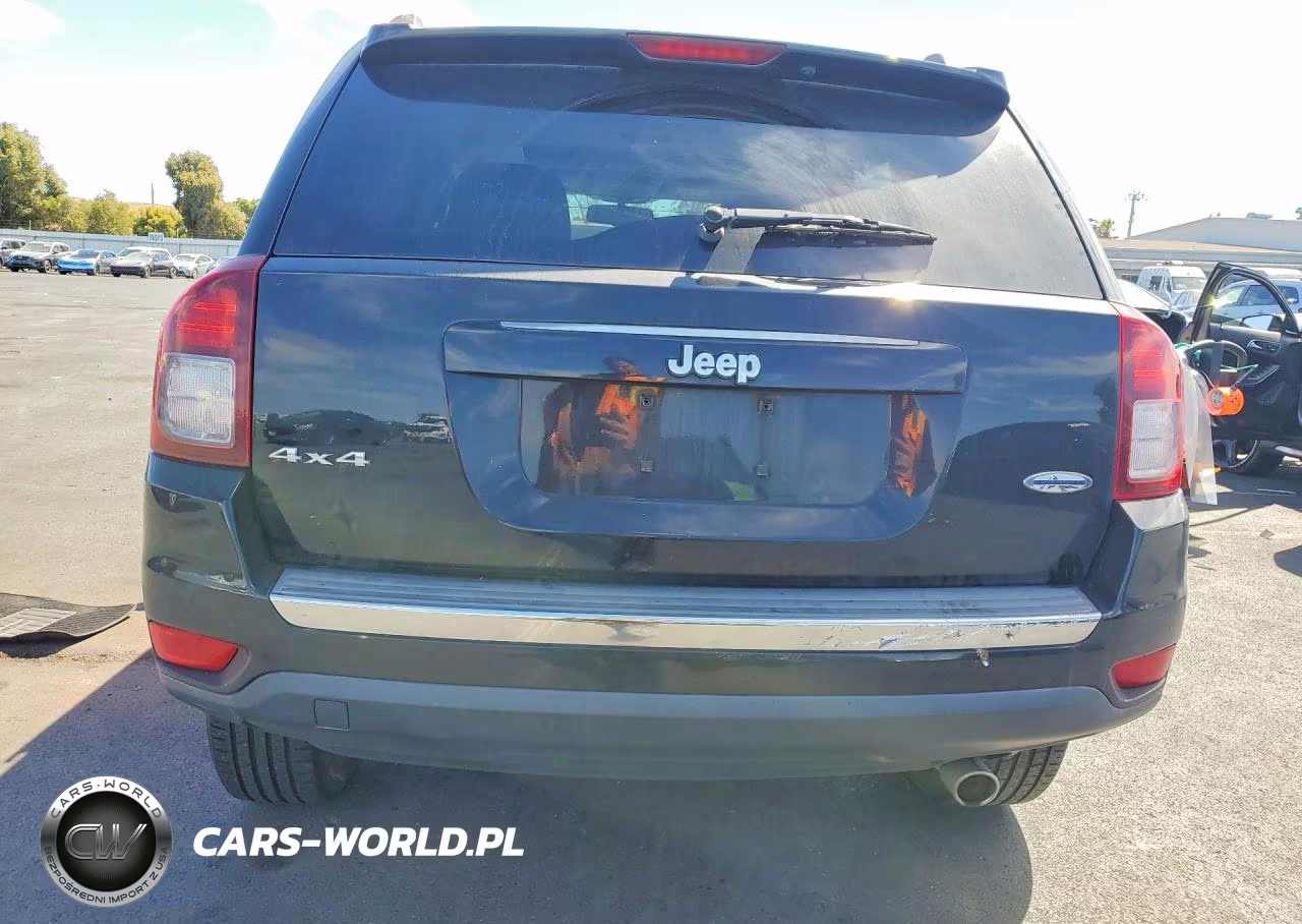 2016 Jeep Compass Latitude VIN:1C4NJDEB0GD768813 - 6