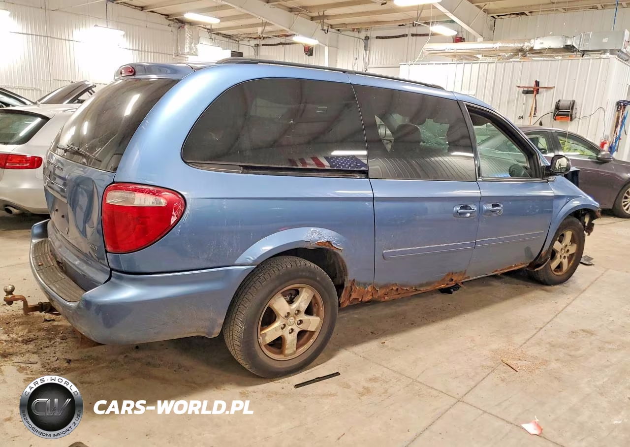 2007 Dodge Grand Caravan Sxt VIN:2D8GP44L67R316946 - 3