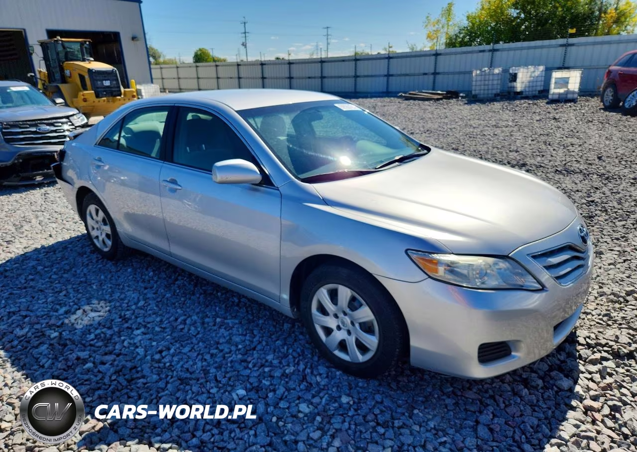 2010 Toyota Camry VIN:4T4BF3EK7AR060923 - 4