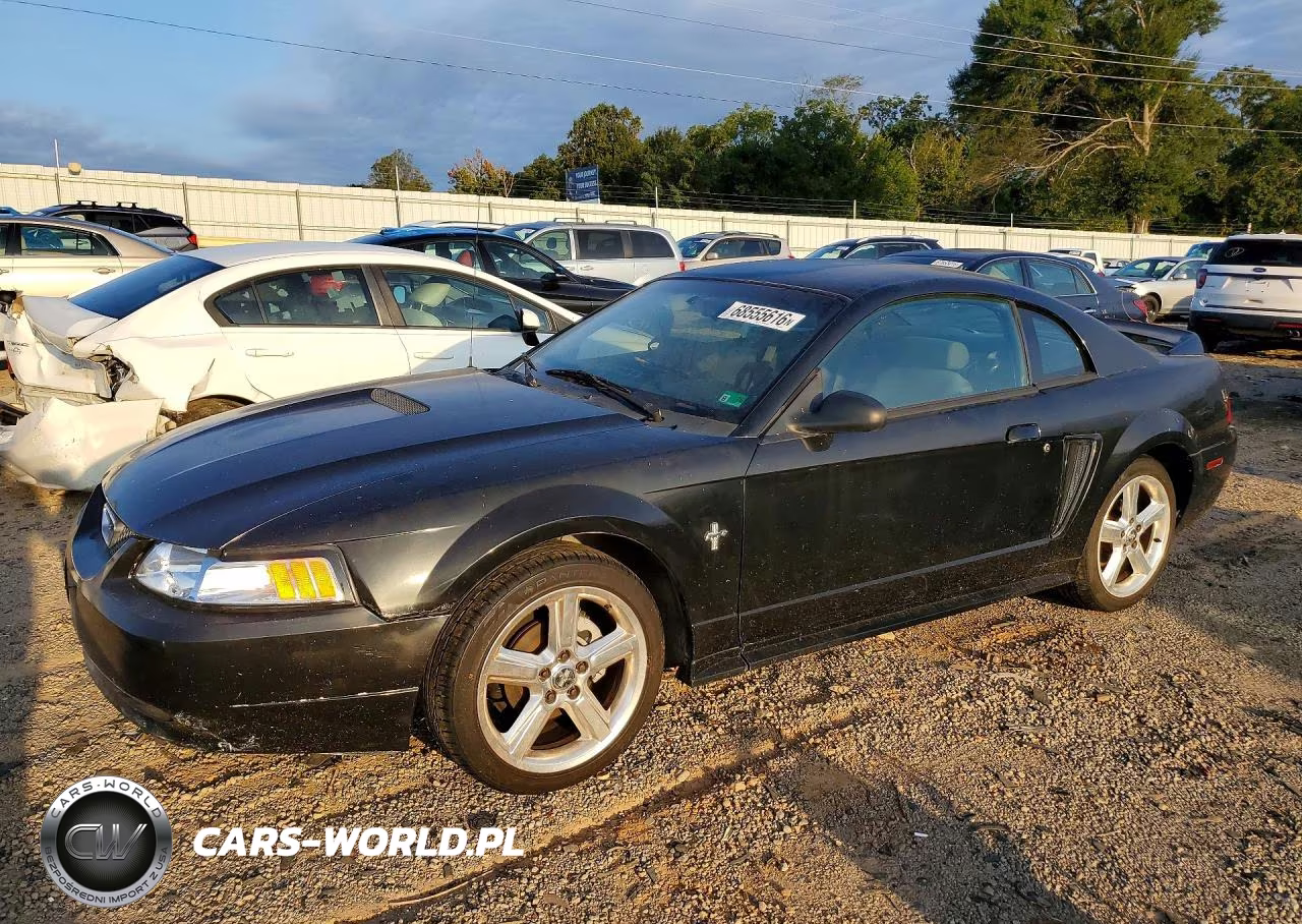 2000 Ford Mustang