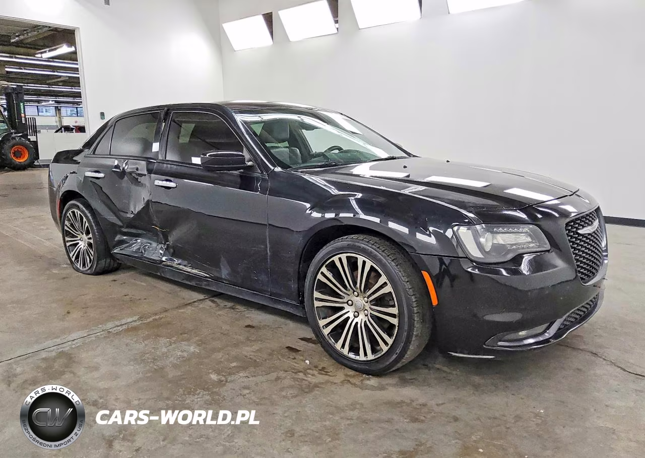 2015 Chrysler 300 S VIN:2C3CCAGG5FH923063 - 4