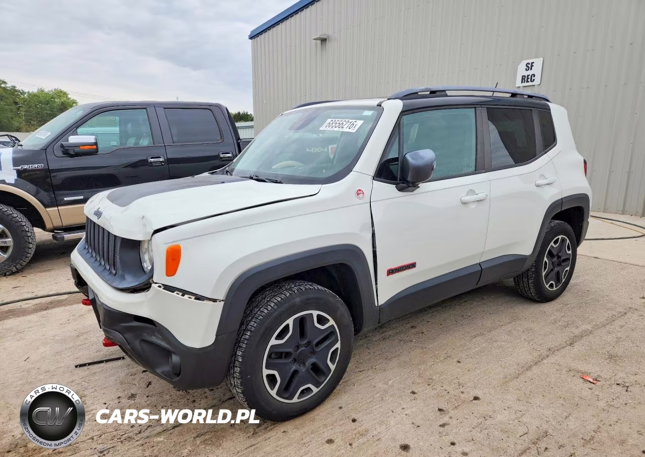 2015 Jeep Renegade Trailhawk