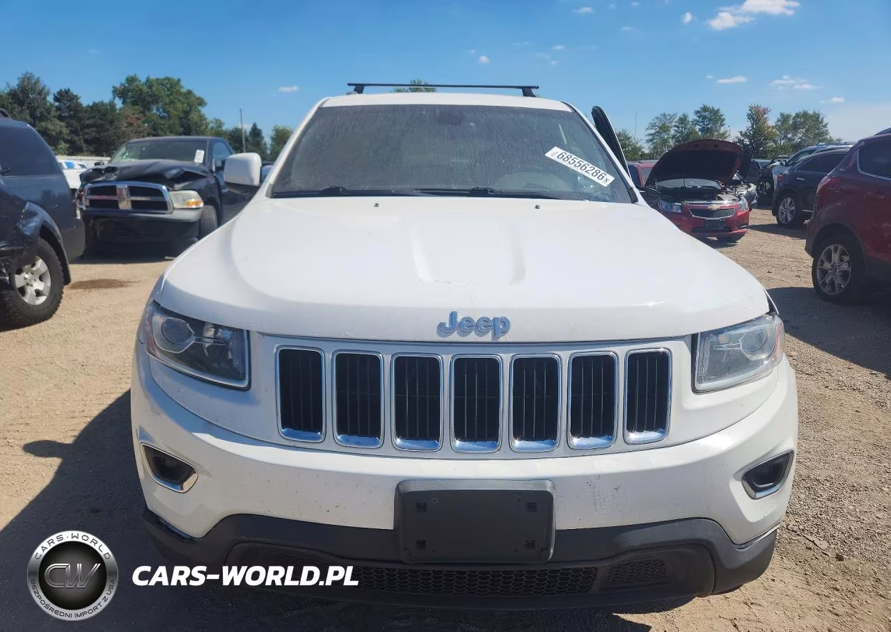 2014 Jeep Grand Cherokee Laredo VIN:1C4RJFAG7EC109452 - 5