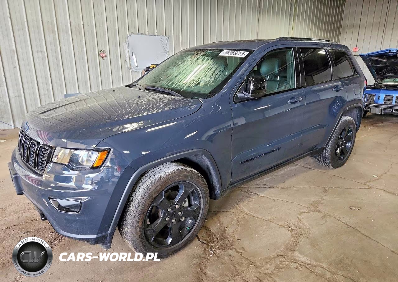 2018 Jeep Grand Cherokee Laredo VIN:1C4RJFAG5JC421005 - 1