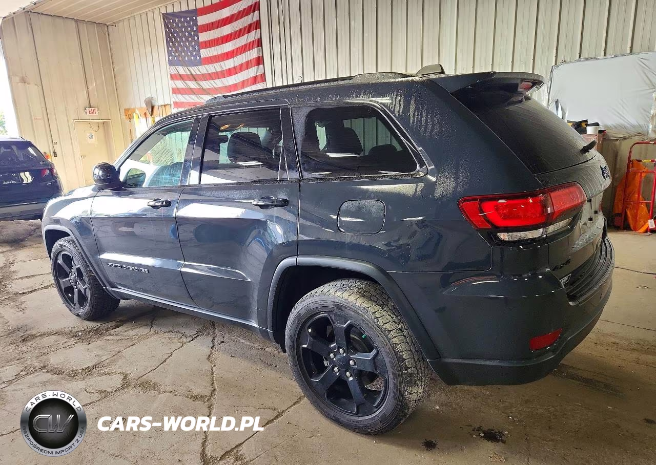 2018 Jeep Grand Cherokee Laredo VIN:1C4RJFAG5JC421005 - 2