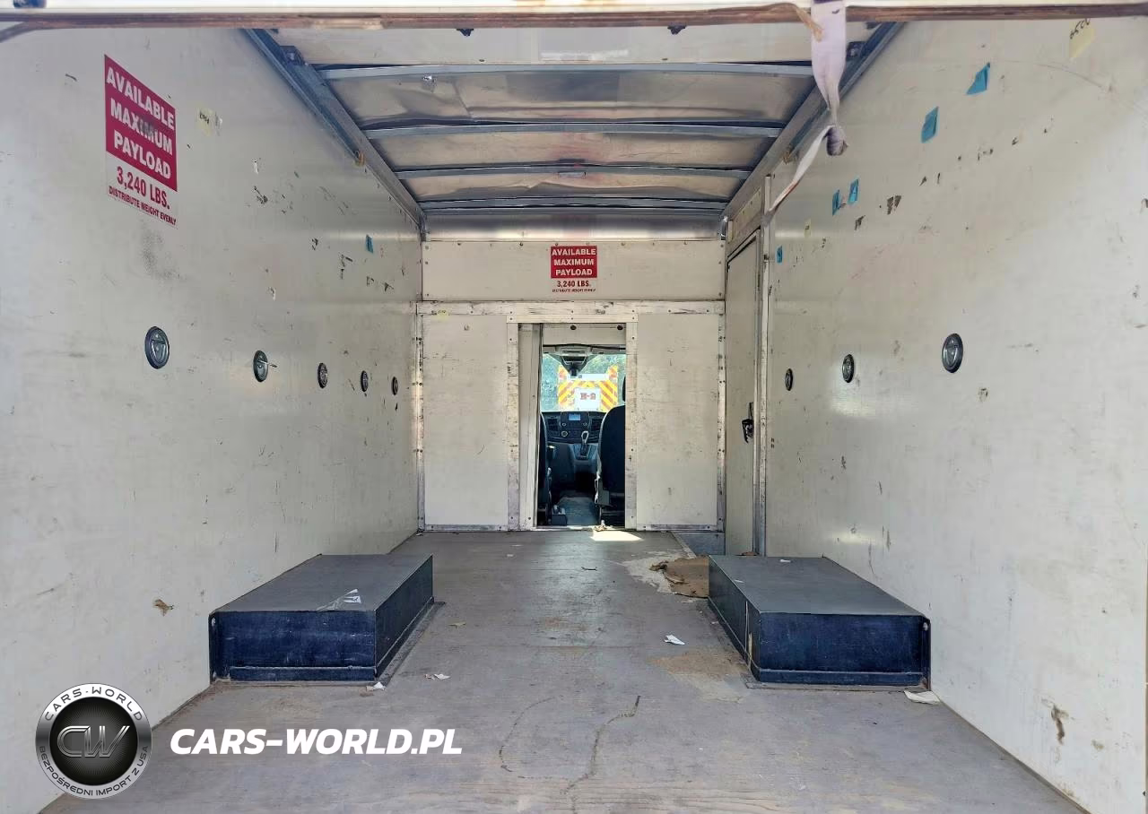 2022 Ford Transit Box Truck VIN:1FDBF6P82NKA55319 - 10