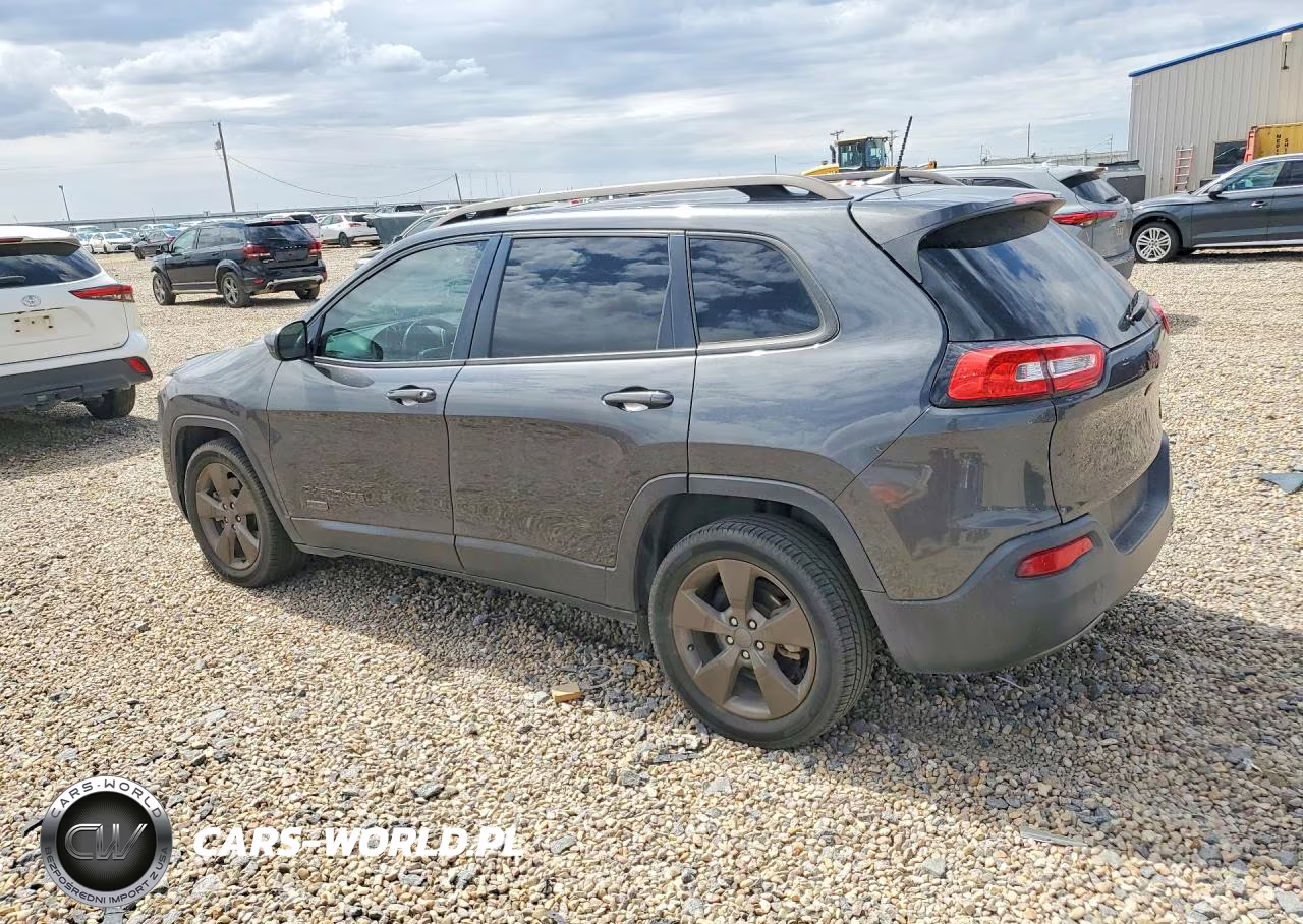2017 Jeep Cherokee Latitude VIN:1C4PJLCB4HW578413 - 2