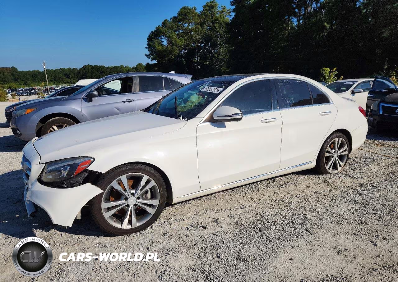 2017 Mercedes-Benz C 300 – zdjęcie 1 z 12