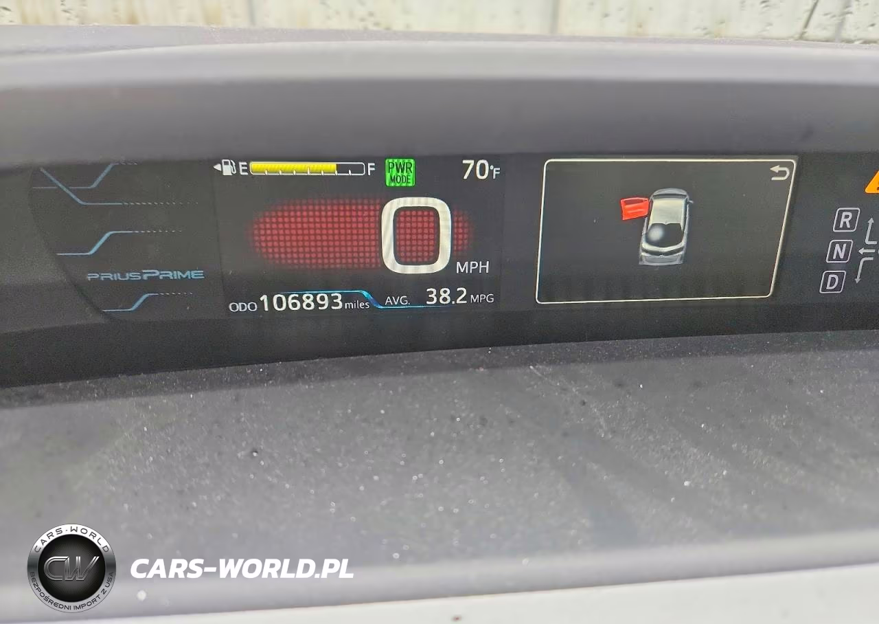 2017 Toyota Prius Prime Plus VIN:JTDKARFP2H3053243 - 9