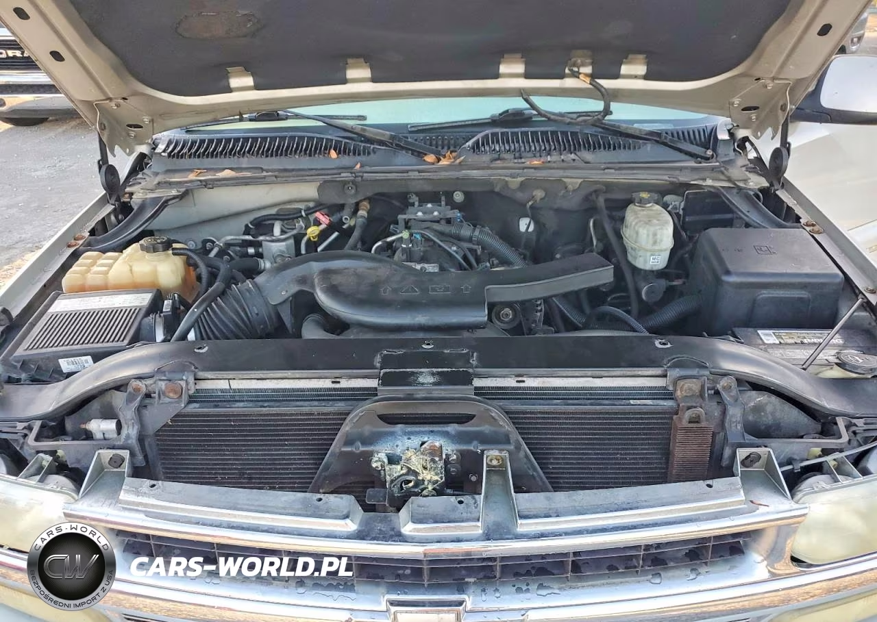 2004 Chevrolet Suburban C1500 VIN:3GNEC16Z04G294453 - 12