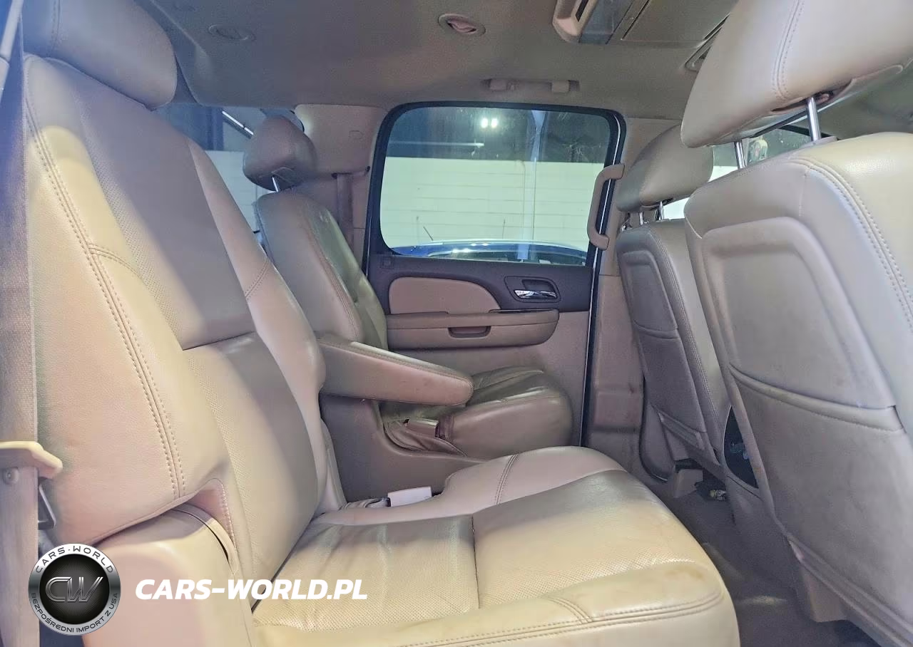 2010 Chevrolet Suburban K1500 Ltz VIN:1GNUKKE39AR246110 - 11