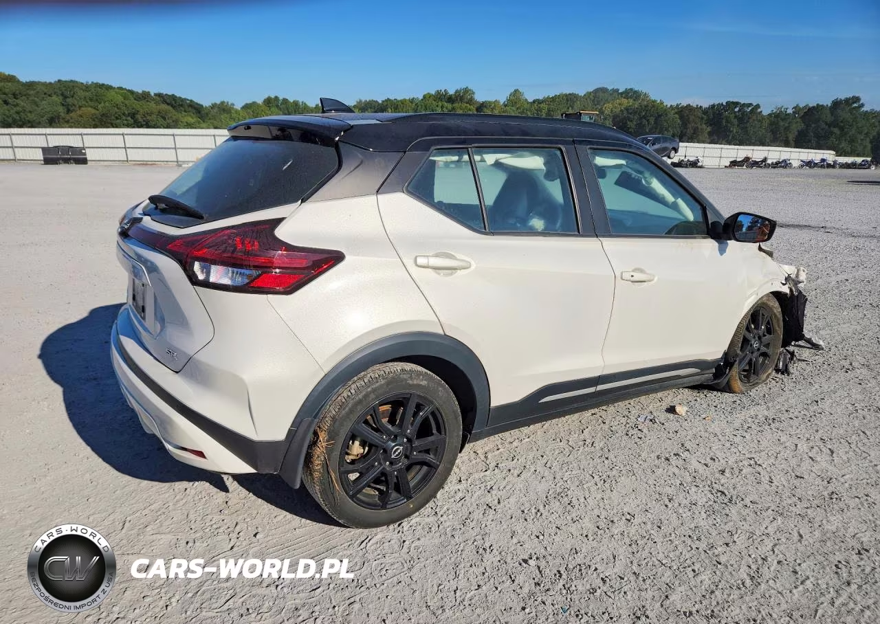 2023 Nissan Kicks Sr VIN:3N1CP5DV9PL566525 - 3