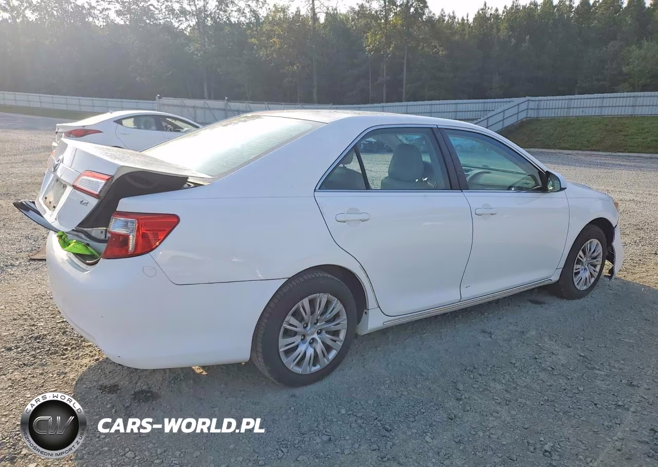 2013 Toyota Camry Le VIN:4T1BF1FK4DU256559 - 3