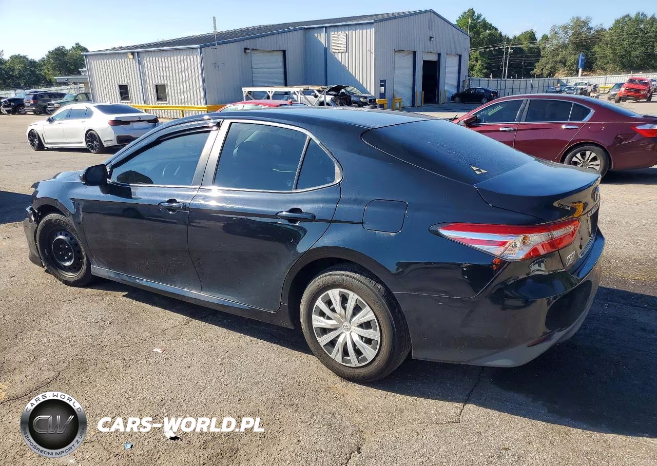 2018 Toyota Camry L VIN:4T1B11HK2JU644557 - 2