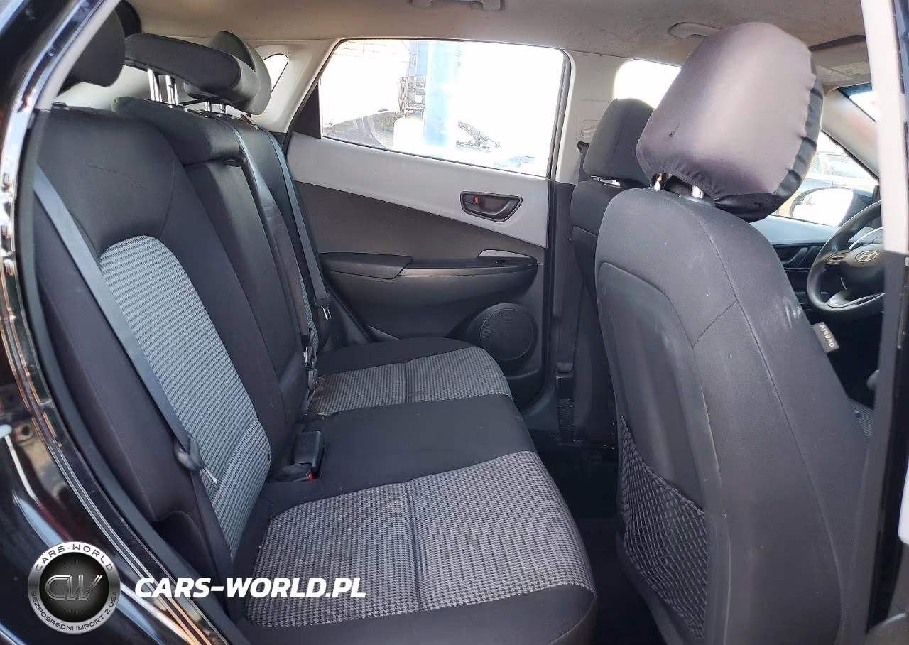 2020 Hyundai Kona Se VIN:KM8K12AA9LU477964 - 10