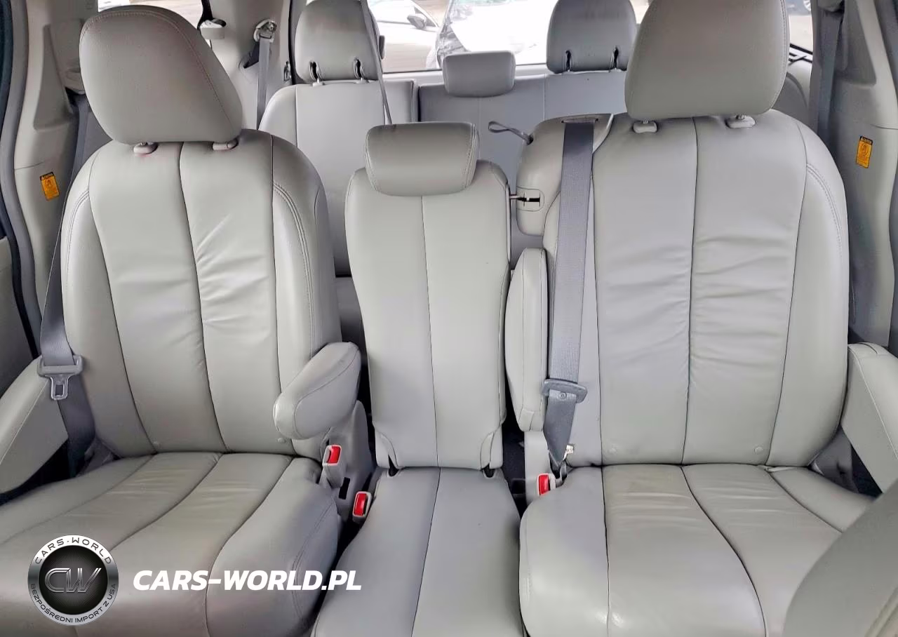 2012 Toyota Sienna Le VIN:5TDKK3DC3CS268910 - 10