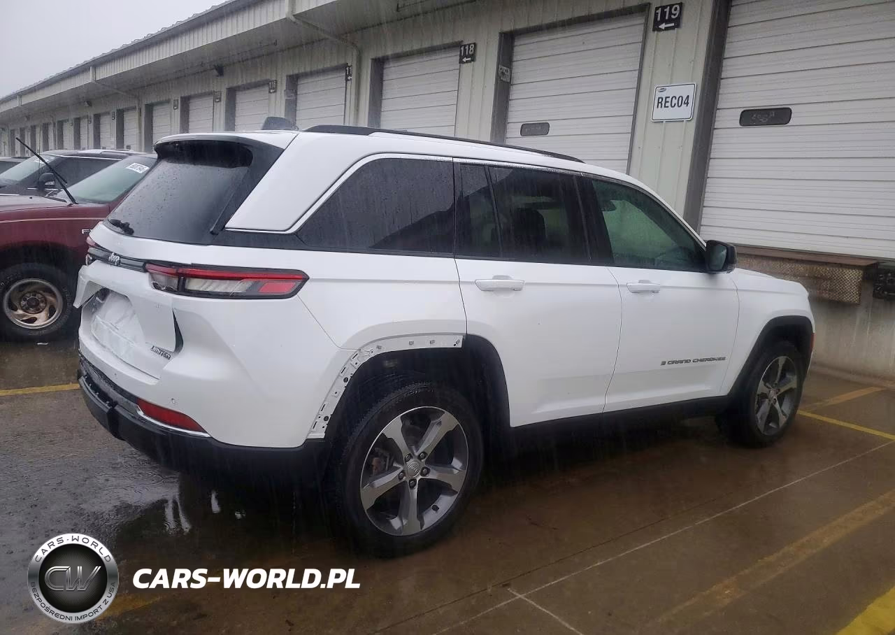 2023 Jeep Grand Cherokee Limited VIN:1C4RJHBG6PC519186 - 3