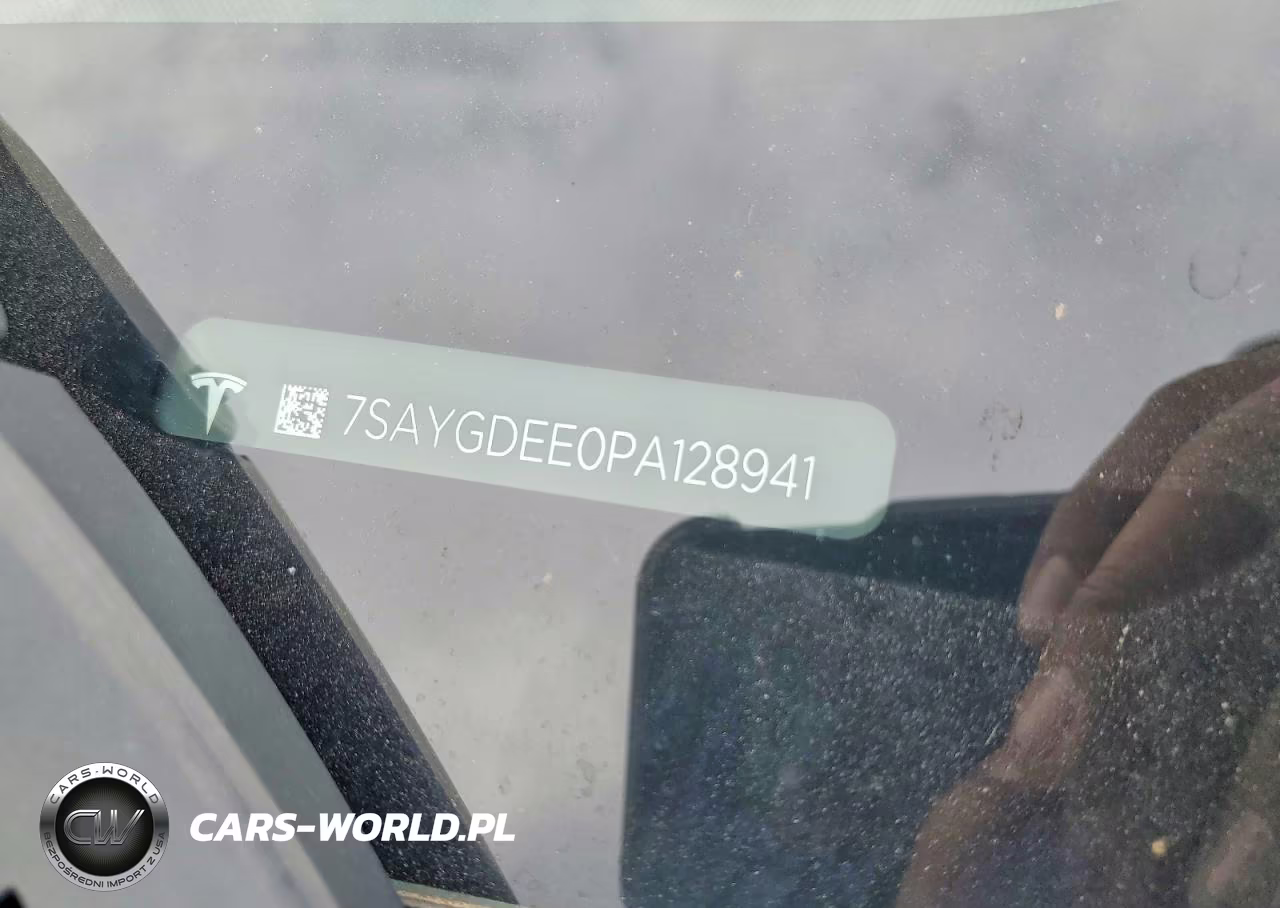 2023 Tesla Model Y VIN:7SAYGDEE0PA128941 - 13