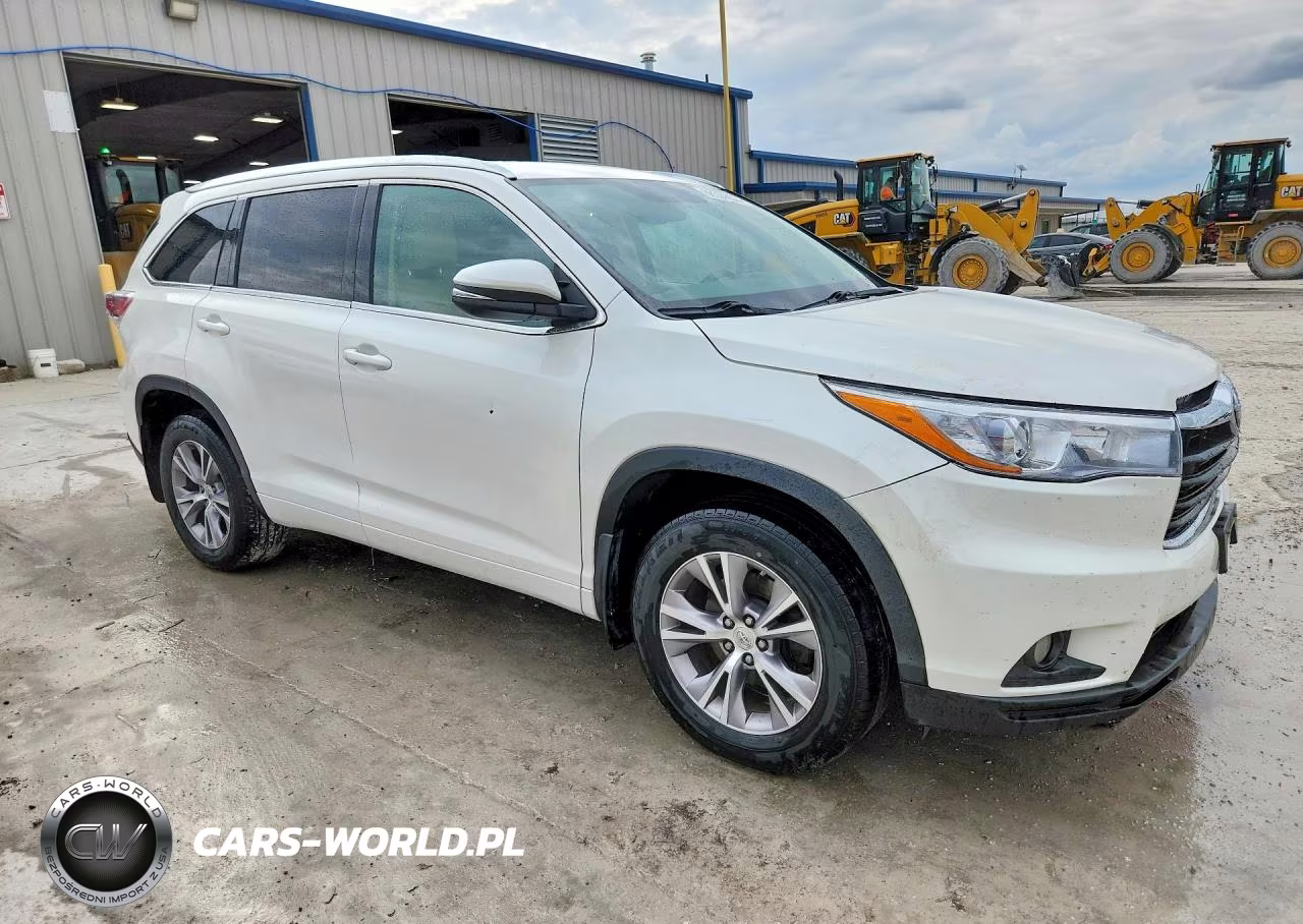 2015 Toyota Highlander Xle VIN:5TDJKRFH2FS082500 - 4
