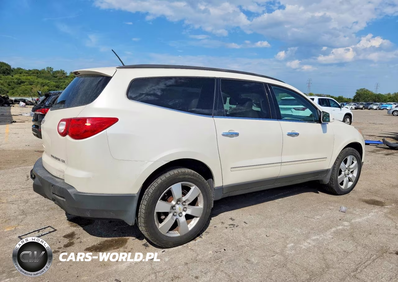 2011 Chevrolet Traverse Ltz VIN:1GNKRLED8BJ207686 - 3