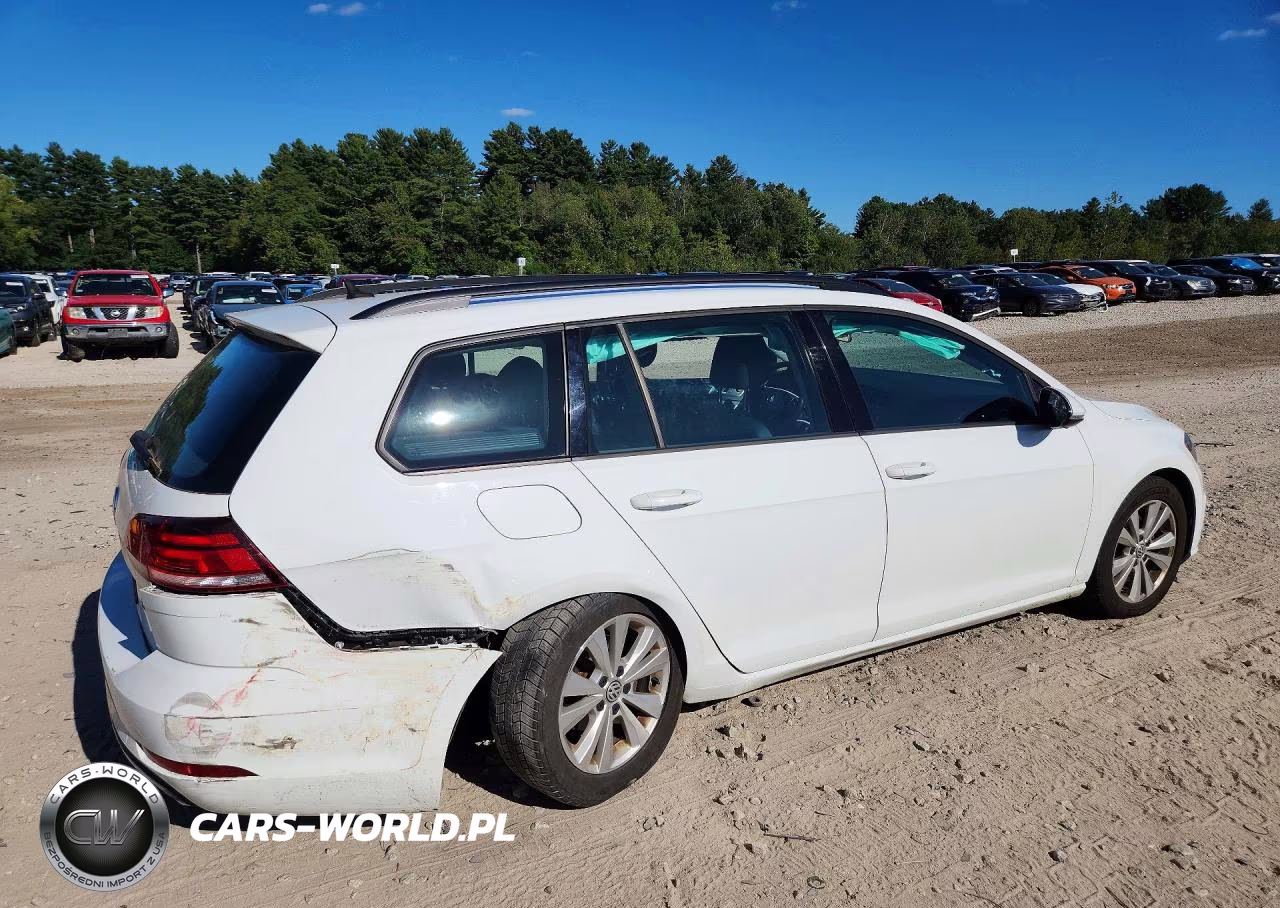 2018 Volkswagen Golf Sportwagen S VIN:3VW117AU6JM766046 - 3