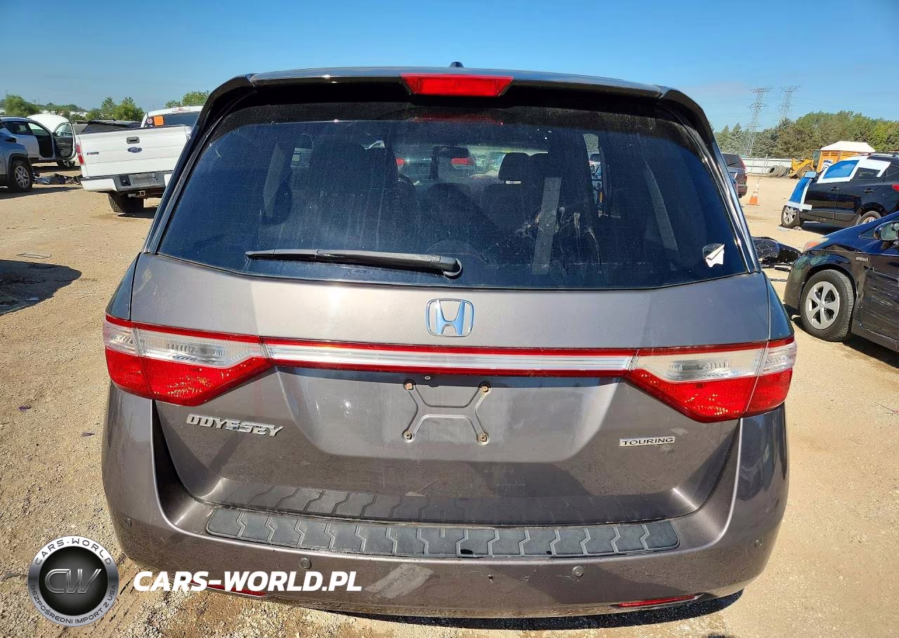 2011 Honda Odyssey Touring VIN:5FNRL5H95BB063940 - 6
