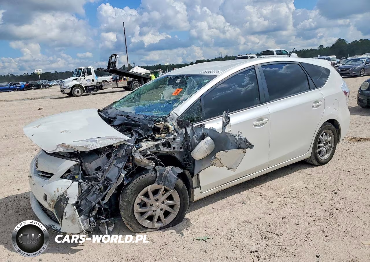 2014 Toyota Prius V Two VIN:JTDZN3EUXEJ015290 - 1