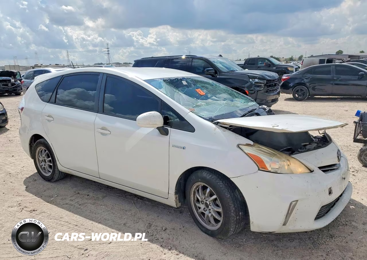 2014 Toyota Prius V Two VIN:JTDZN3EUXEJ015290 - 4