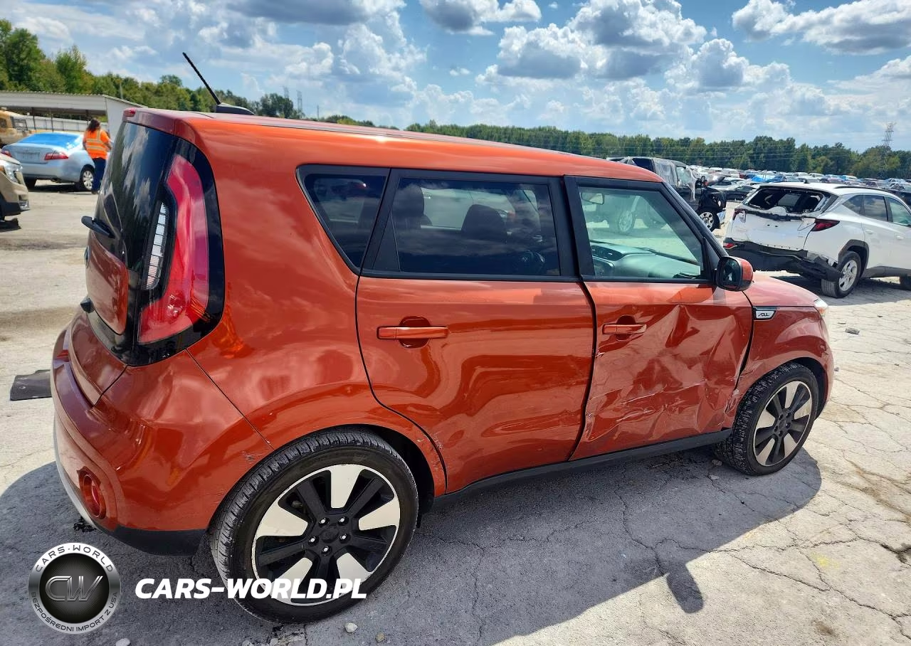 2018 Kia Soul + VIN:KNDJP3A5XJ7571208 - 3