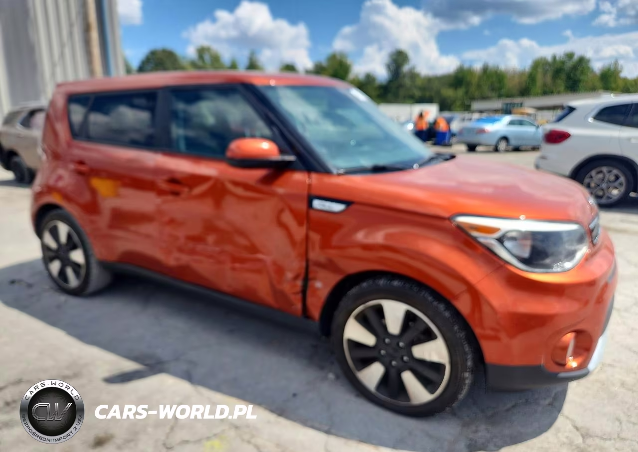 2018 Kia Soul + VIN:KNDJP3A5XJ7571208 - 4
