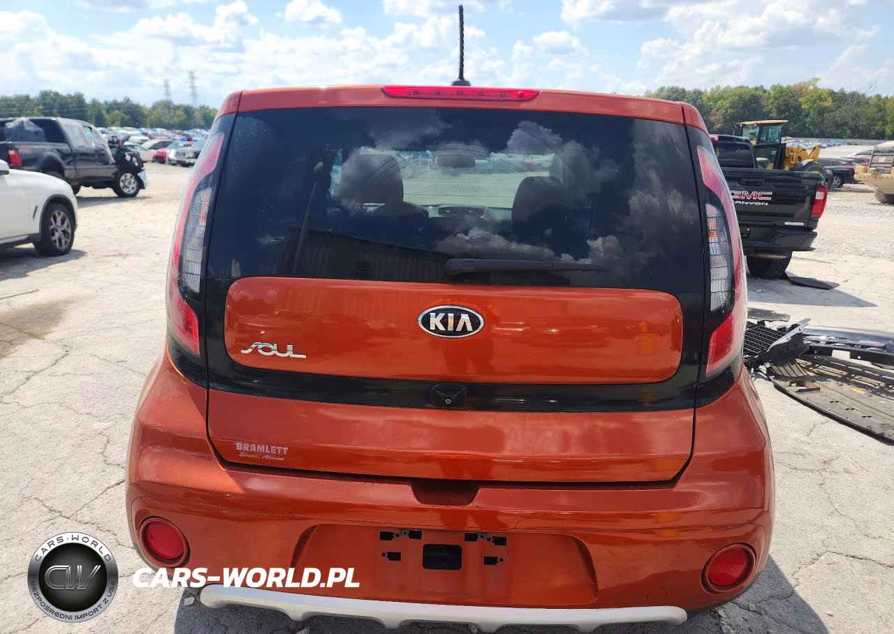 2018 Kia Soul + VIN:KNDJP3A5XJ7571208 - 6
