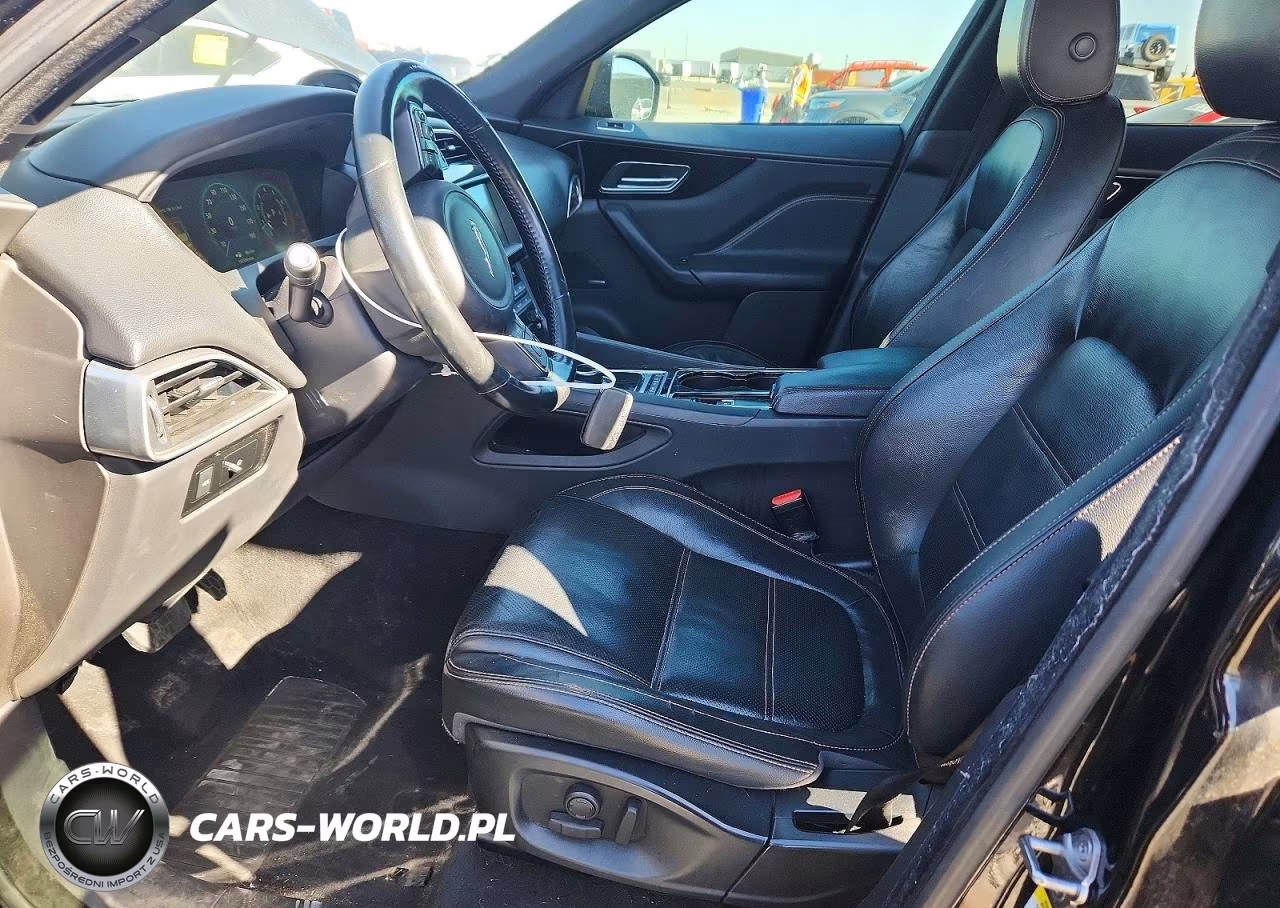 2017 Jaguar F-Pace Prestige VIN:SADCK2BV8HA067872 - 7