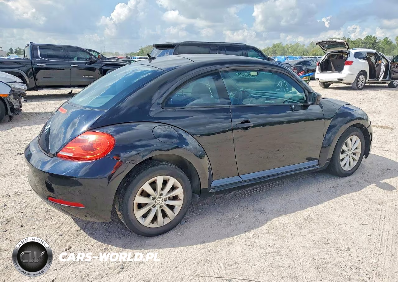 2013 Volkswagen Beetle VIN:3VWFP7AT0DM659350 - 3