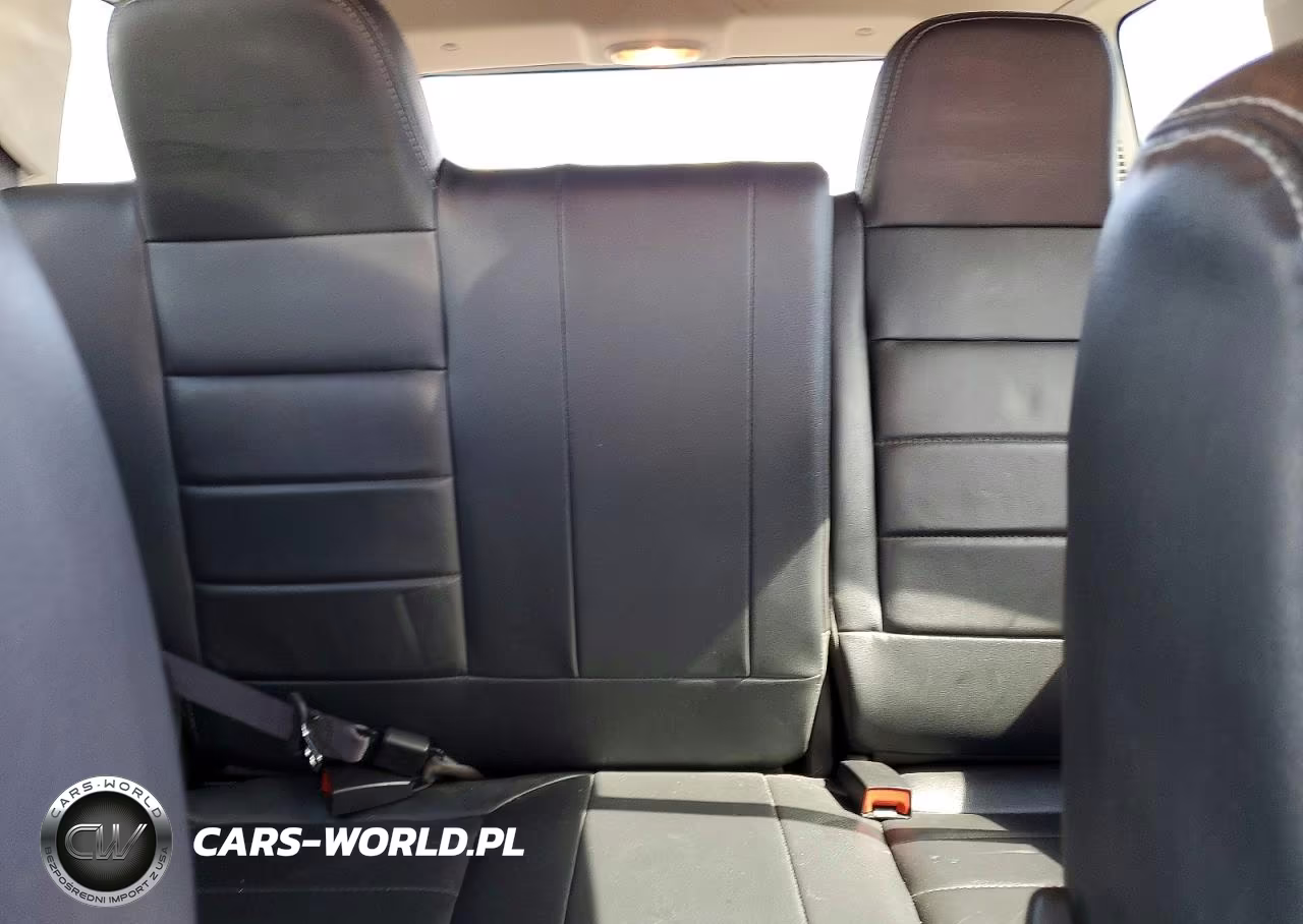 2016 Jeep Patriot Latitude VIN:1C4NJRFB2GD737798 - 10