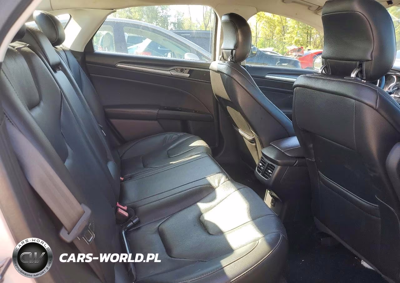 2013 Ford Fusion Titanium VIN:3FA6P0D9XDR121712 - 10