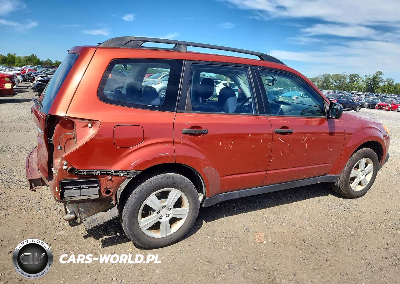 2010 Subaru Forester Xs VIN:JF2SH6BC0AH911073 - 3