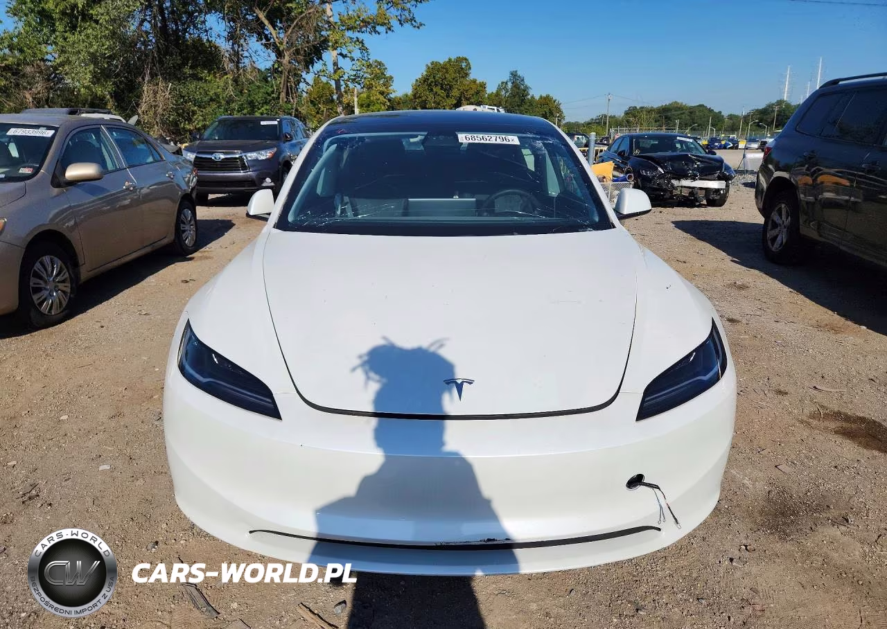 2025 Tesla Model 3 VIN:5YJ3E1EAXSF030780 - 5