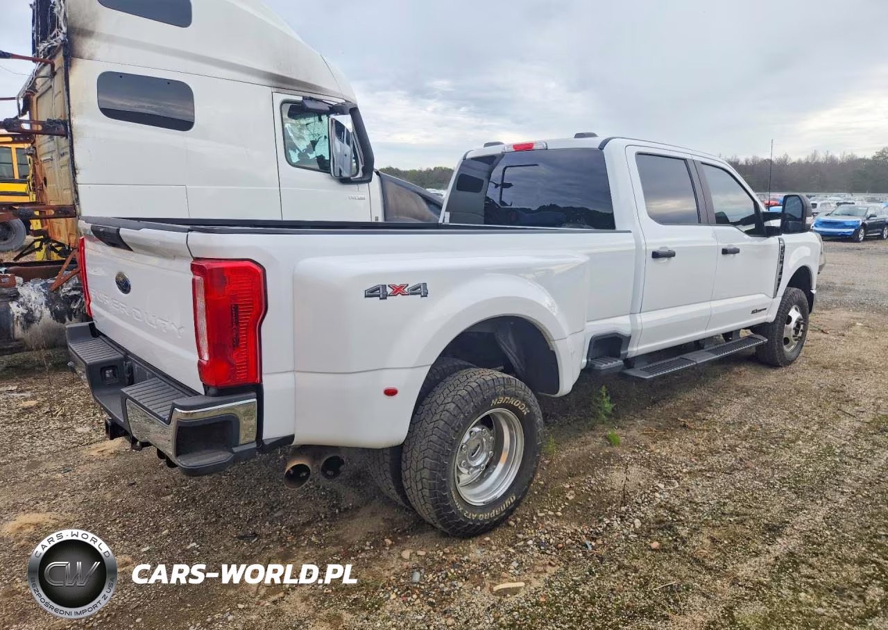 2023 Ford F350 Super Duty VIN:1FT8W3DT1PEC18744 - 3