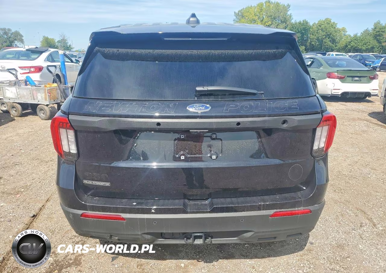 2026 Ford Explorer Police Interceptor VIN:1FM5K8ABXTGA13859 - 6