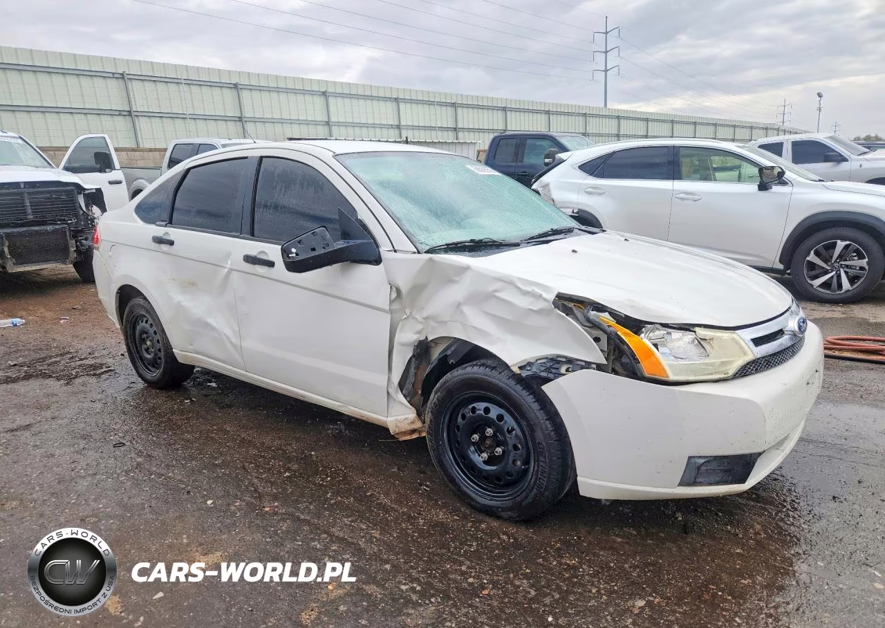 2011 Ford Focus S VIN:1FAHP3EN2BW159452 - 4