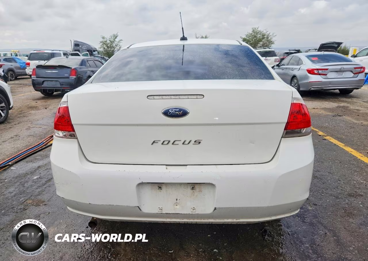 2011 Ford Focus S VIN:1FAHP3EN2BW159452 - 6