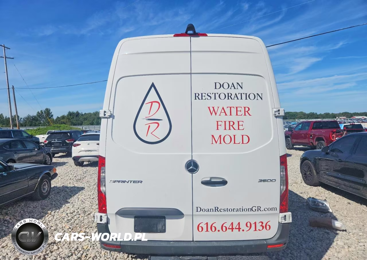 2025 Mercedes-Benz Sprinter 2500 Delivery Van VIN:W1Y4NBHY0ST207347 - 6