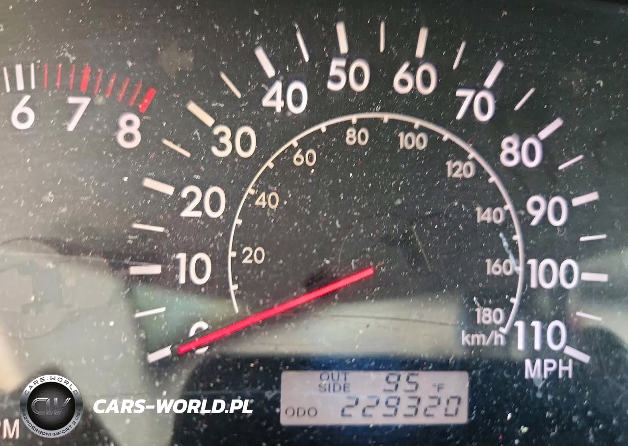 2005 Toyota Corolla Le VIN:2T1BR30E25C325905 - 9