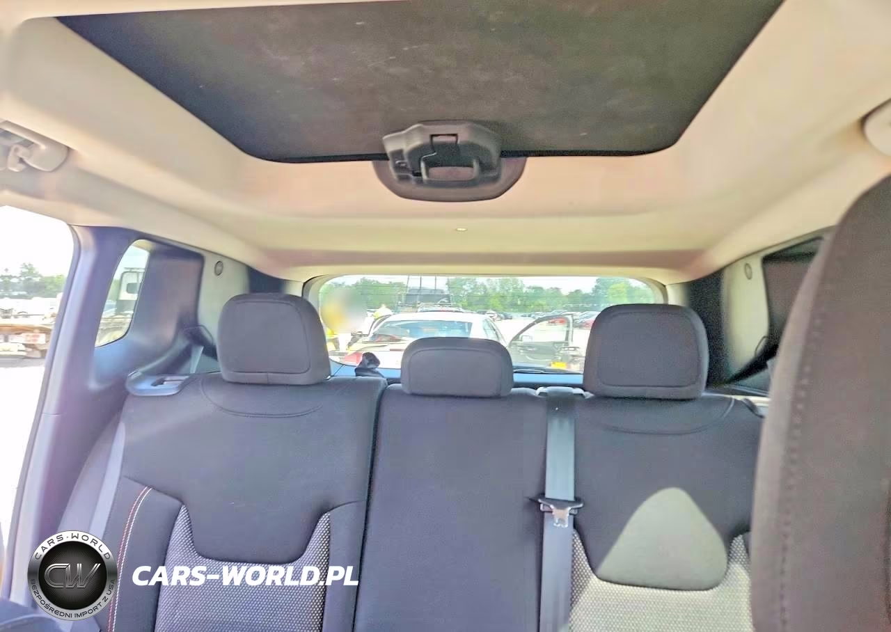 2016 Jeep Renegade Latitude VIN:ZACCJBBWXGPD09857 - 10