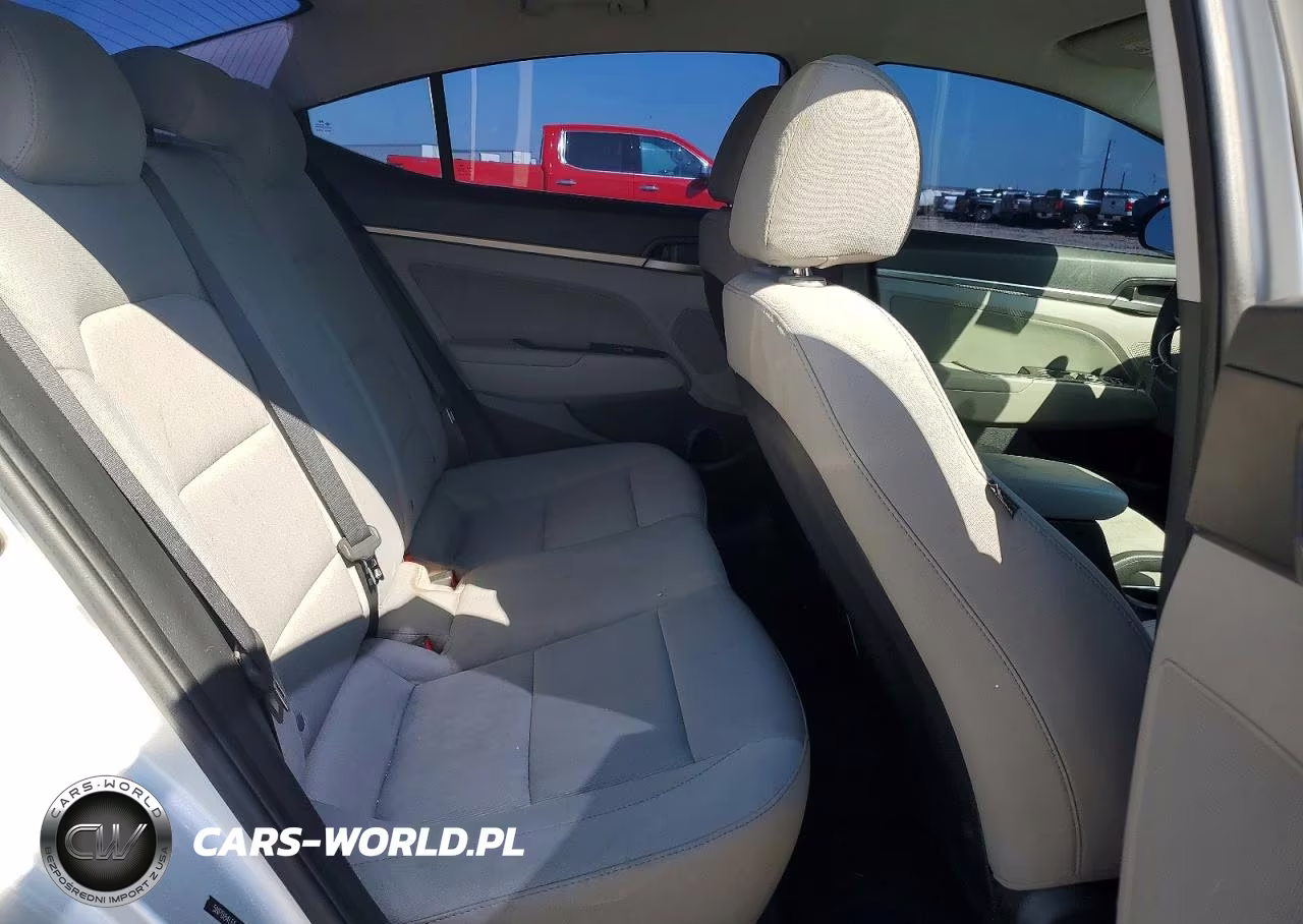 2018 Hyundai Elantra Sel VIN:5NPD84LF5JH256916 - 10