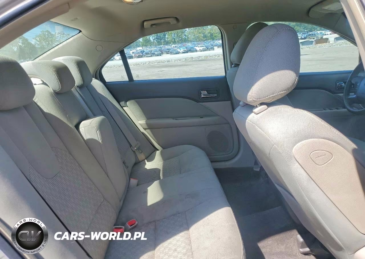 2010 Ford Fusion Se VIN:3FAHP0HA3AR302546 - 10