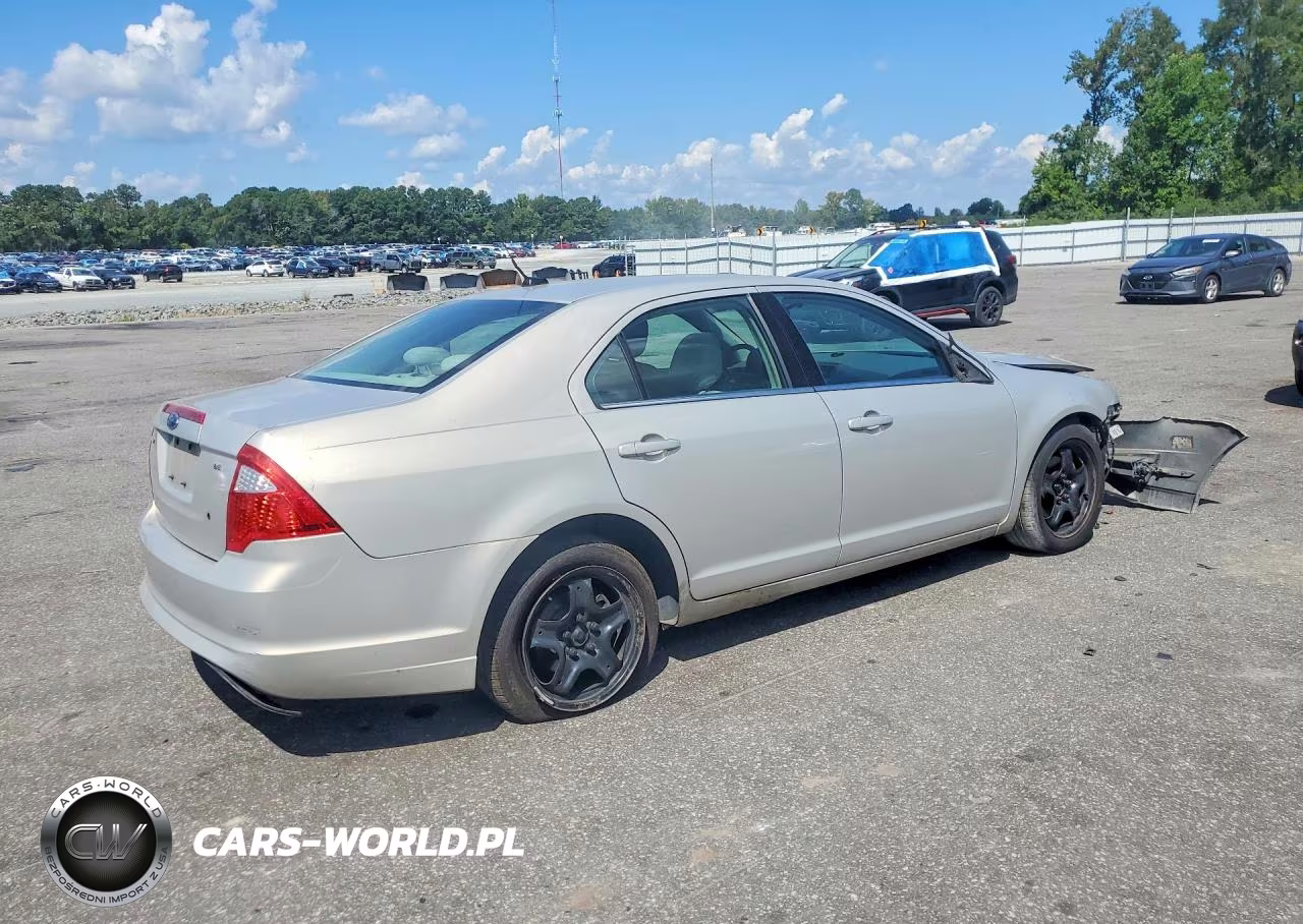 2010 Ford Fusion Se VIN:3FAHP0HA3AR302546 - 3