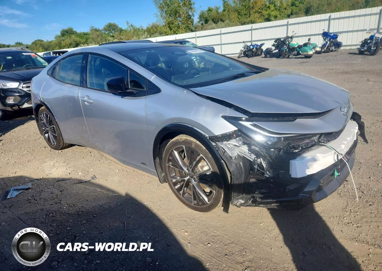 2024 Toyota Prius Limited VIN:JTDADABU3R3019734 - 4