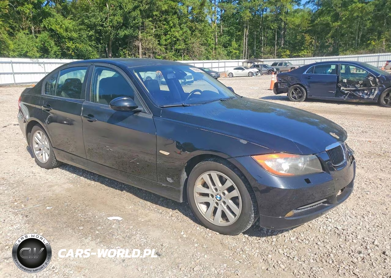 2007 BMW 328 Xi VIN:WBAVC93597KX60030 - 4