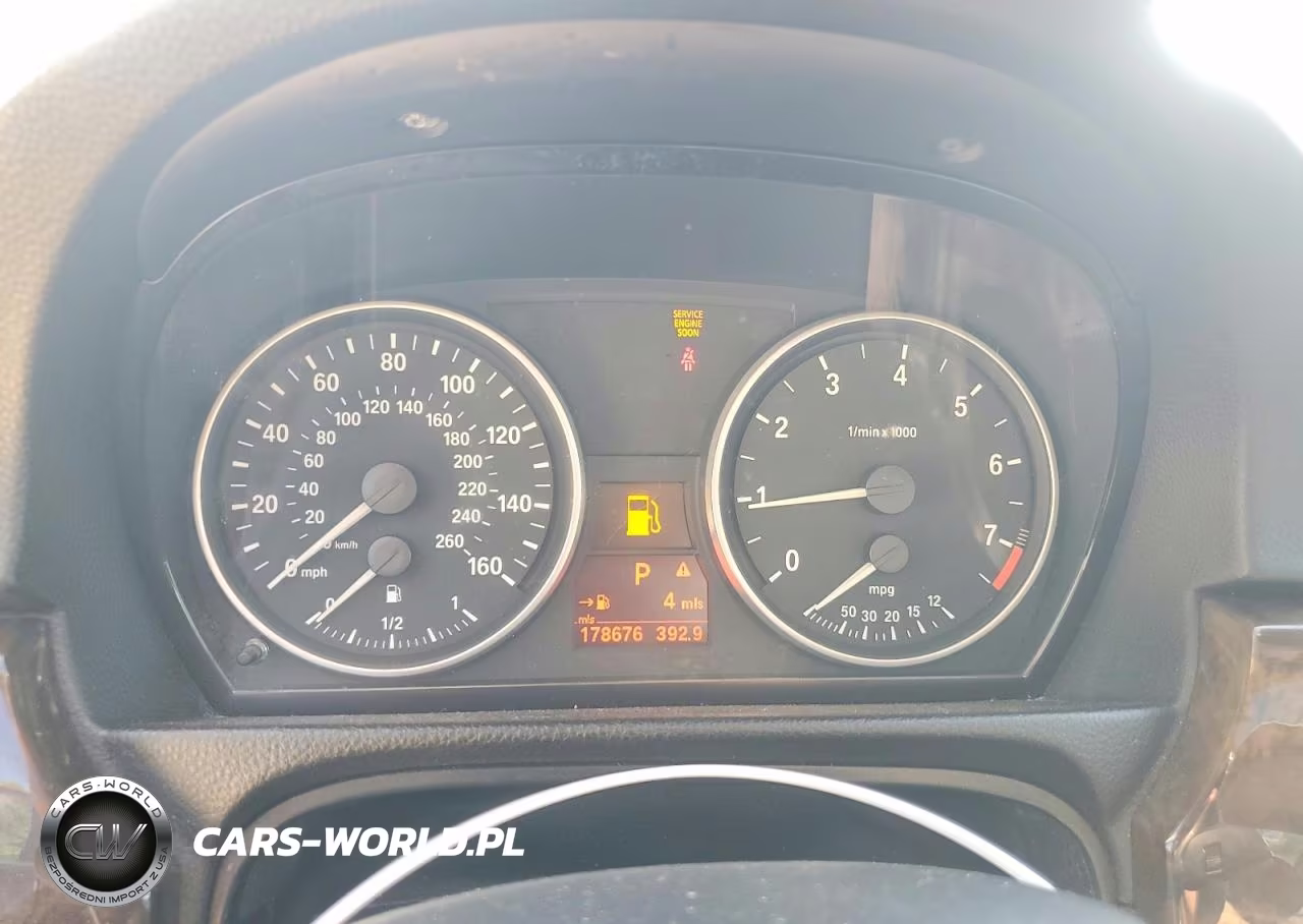 2007 BMW 328 Xi VIN:WBAVC93597KX60030 - 9